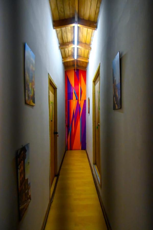 Gecko Hostal *